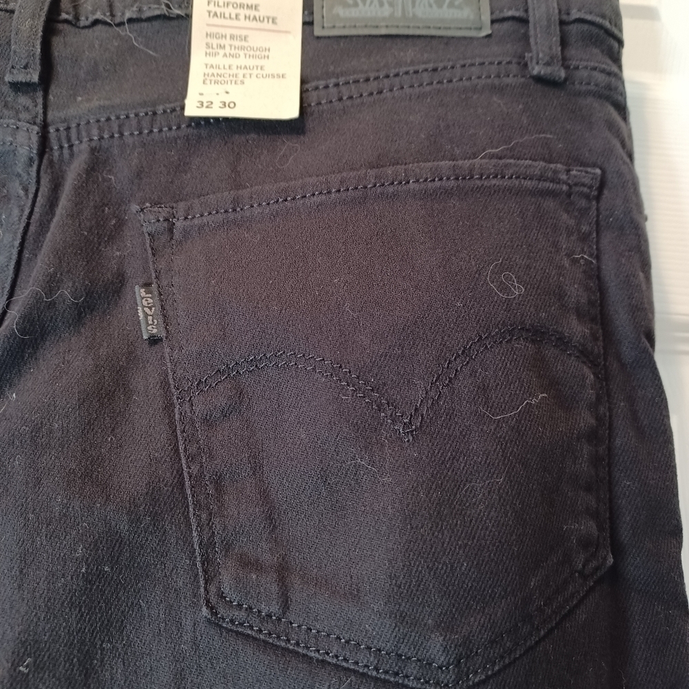 𝅺LEVI'S Jeans - Picture 11 of 13